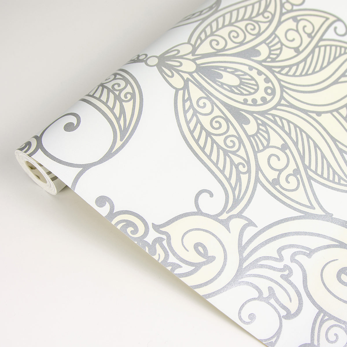 Lila Floral Metallic Scrolls 331242