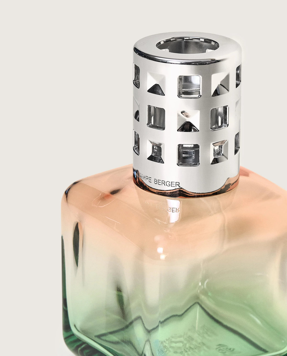 Glaçon Peach-Green Gradient Lamp Gift Set with Ocean Breeze 314897