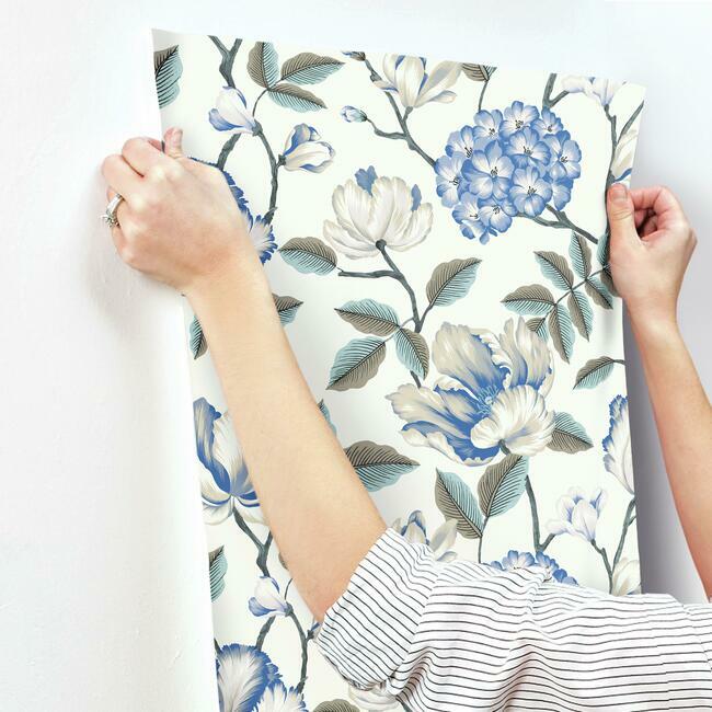 Grandmillennial Morning Garden White York Wallpaper GR5903