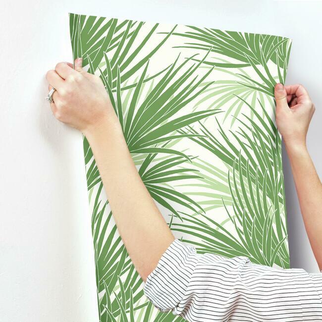 Palmetto Wallpaper- Green SS2540