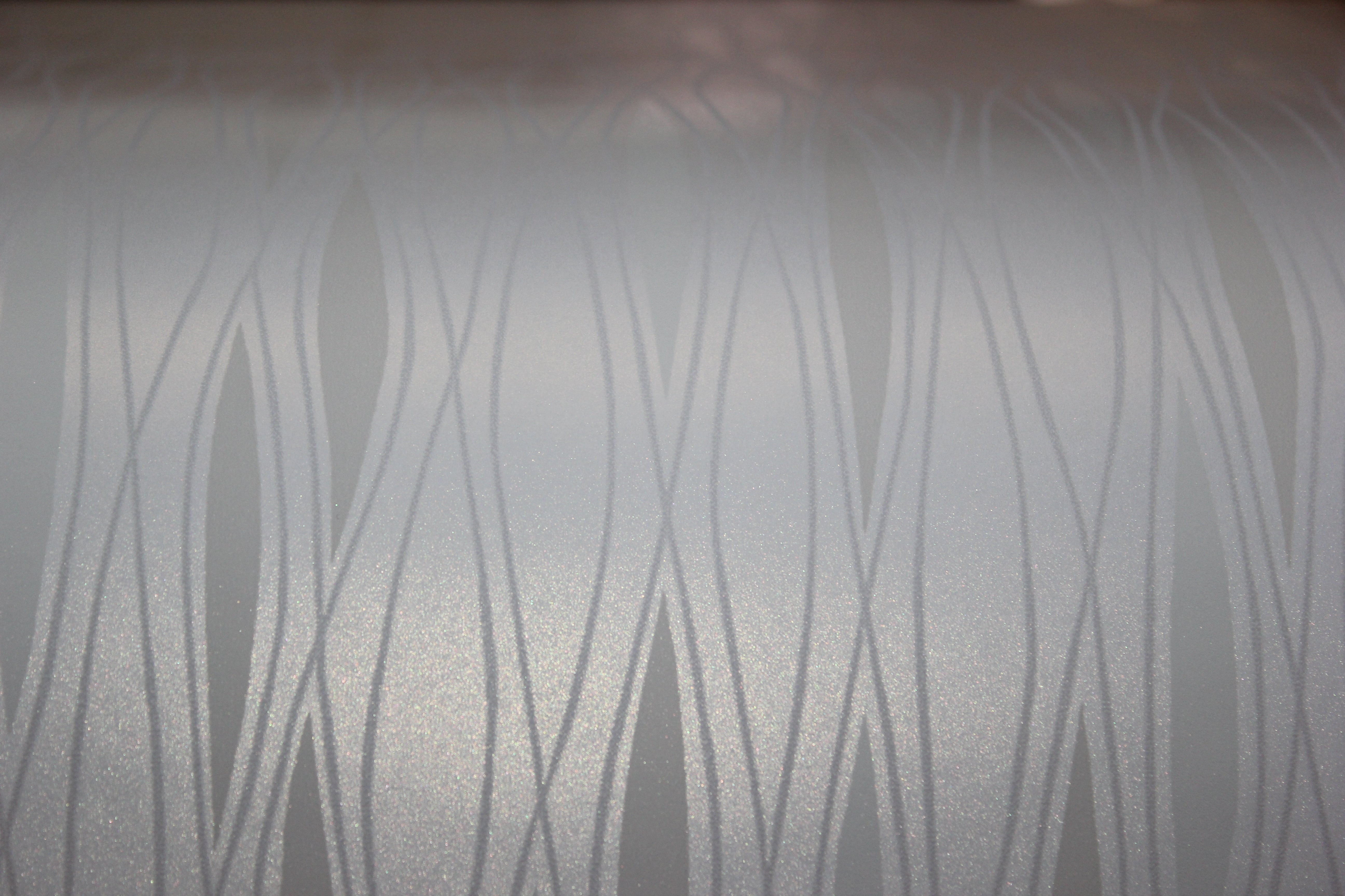 Subtle Ivory Drift FS40318