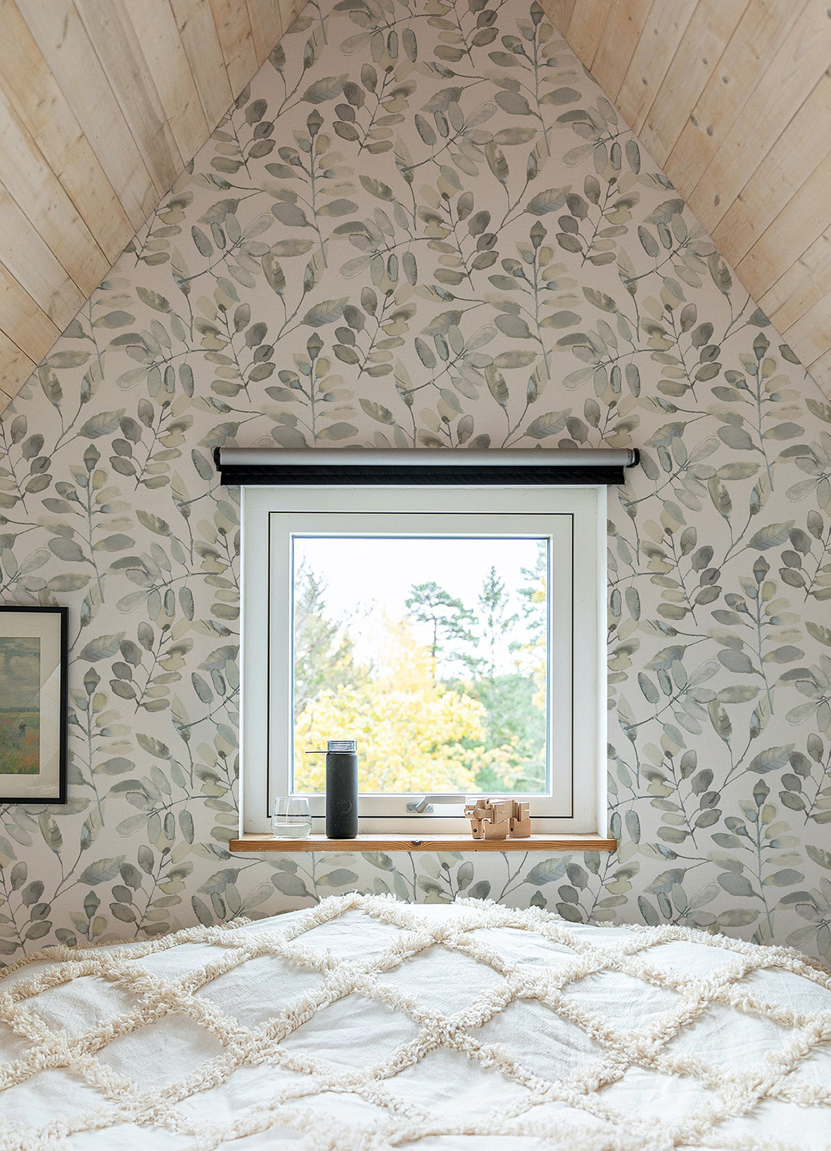 Pinnate Grey Leaves Wallpaper SCH13905