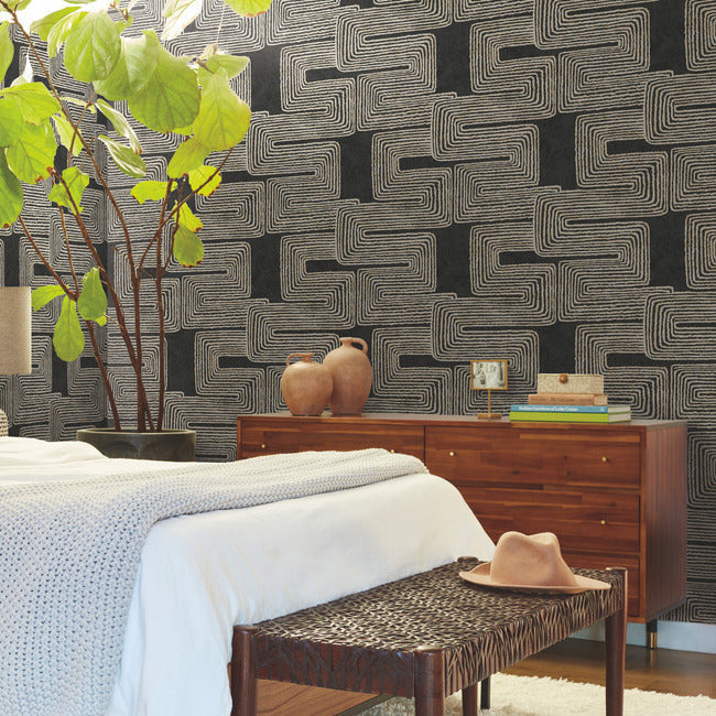 Nikki Chu Zulu Thread Wallpaper- Black/Gold AG2032