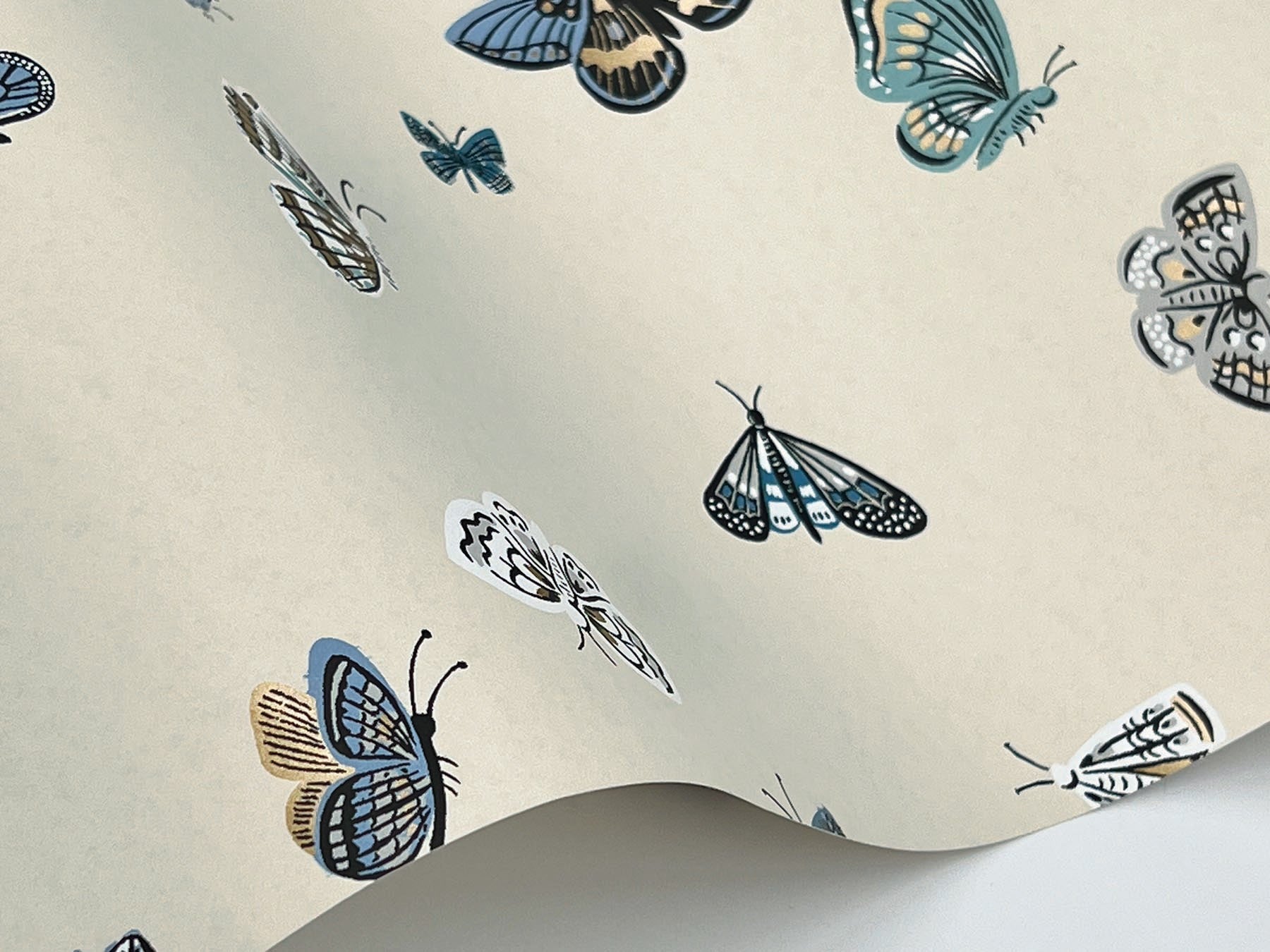 Rifle Paper Co. Butterfly House Wallpaper- Linen RF7412