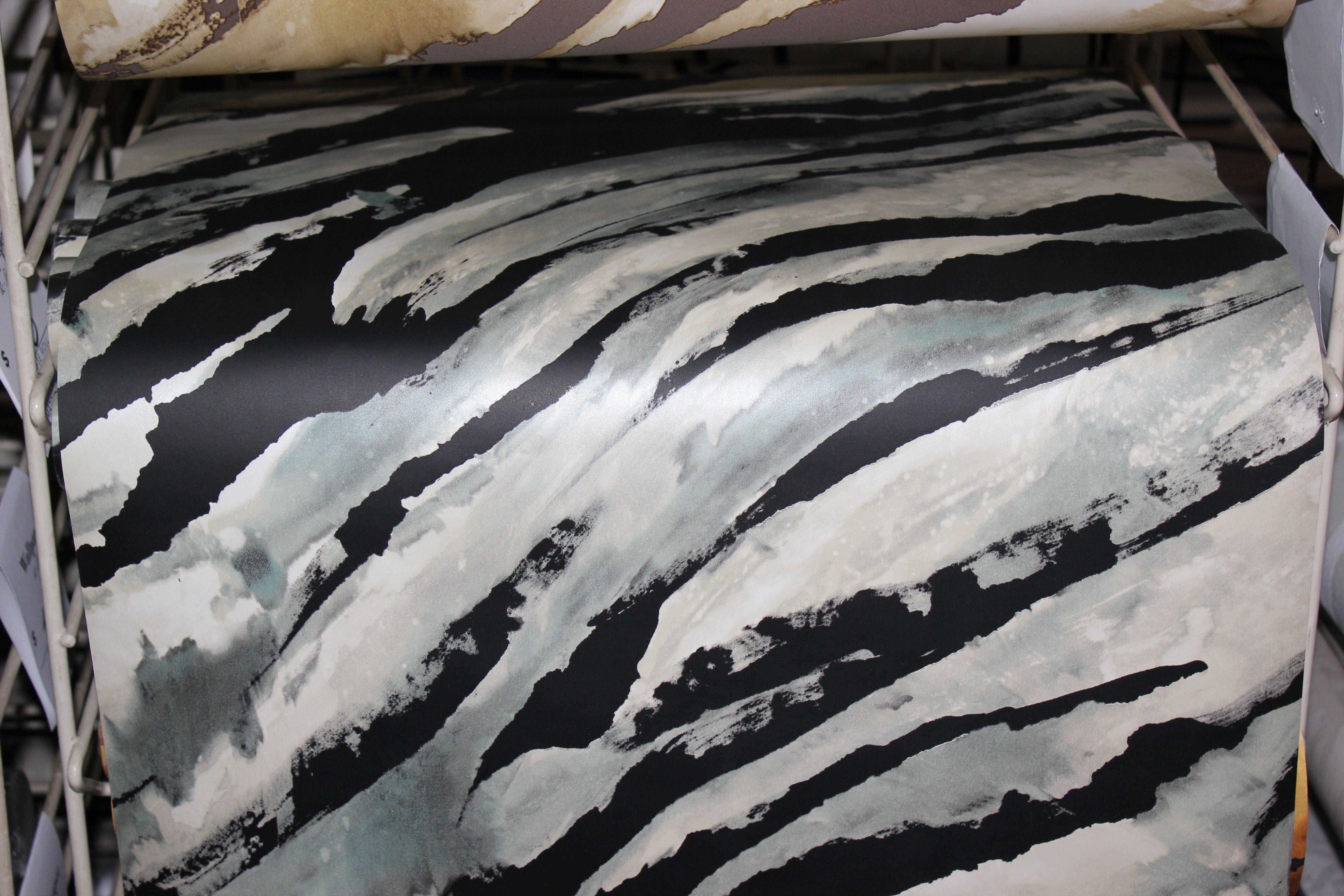 Living With Art Tiger Seabrook Wallpaper LW41000