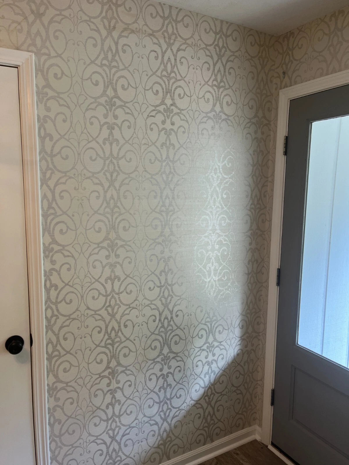 Gold  Filigree Trellis Grasscloth FL6604